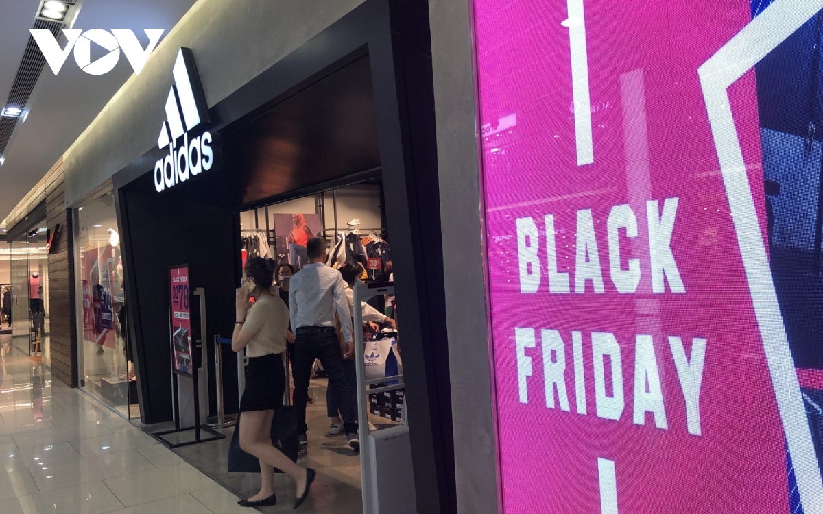 Black Friday 2020 tại Hà Nội: Hàng hóa ế ẩm chưa từng thấy